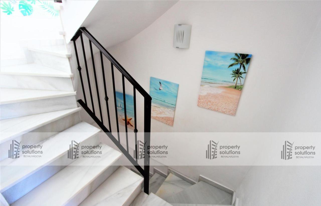 Apartamento Lomas De Mena 6 - ático Con Vistas Al Mar - Piscina- Parking Gratis - Excelente Conexión Wifi