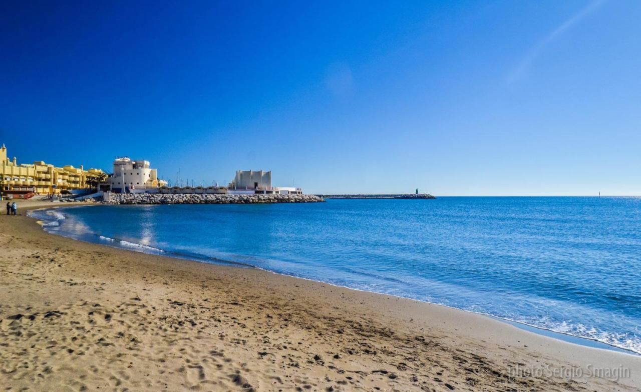 Apartamento Lomas De Mena 6 - ático Con Vistas Al Mar - Piscina- Parking Gratis - Excelente Conexión Wifi *