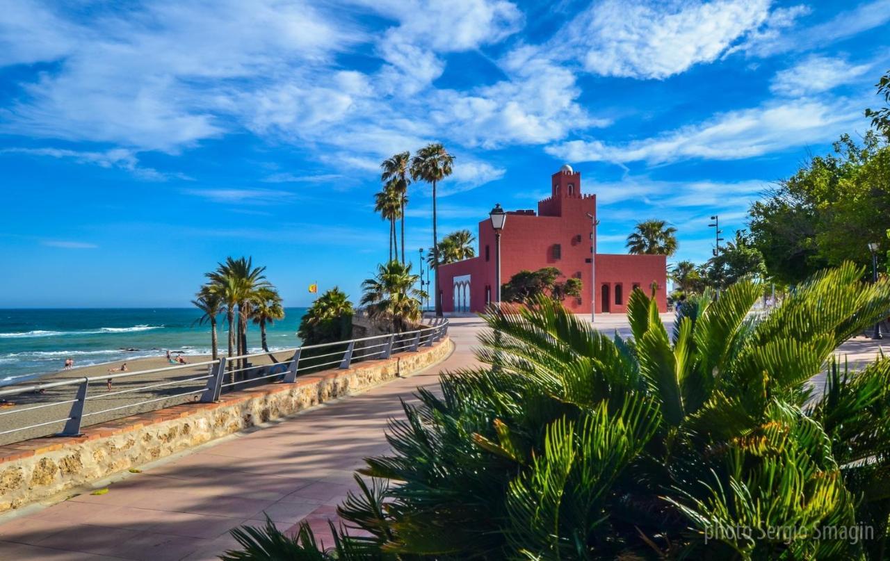 Apartamento Lomas De Mena 6 - ático Con Vistas Al Mar - Piscina- Parking Gratis - Excelente Conexión Wifi